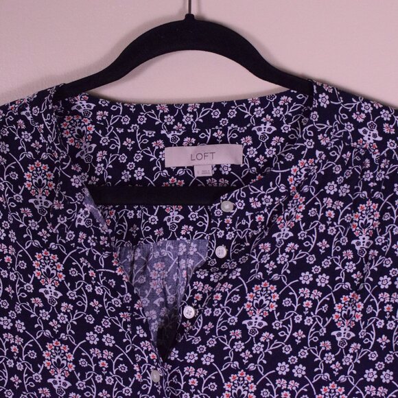 Ann Taylor Loft Women's Blue Floral Rayon Hi-Lo Button Down Top Blouse - Size S - Picture 2 of 8